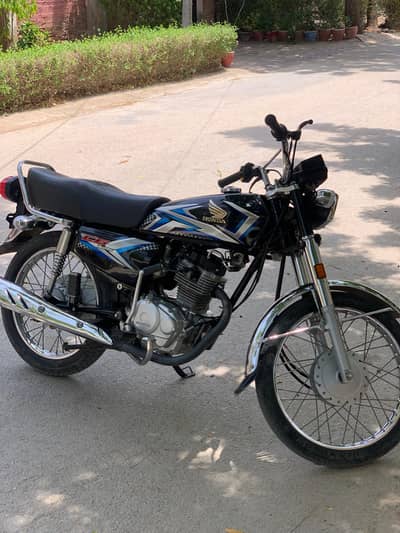 Honda CG 125 2025