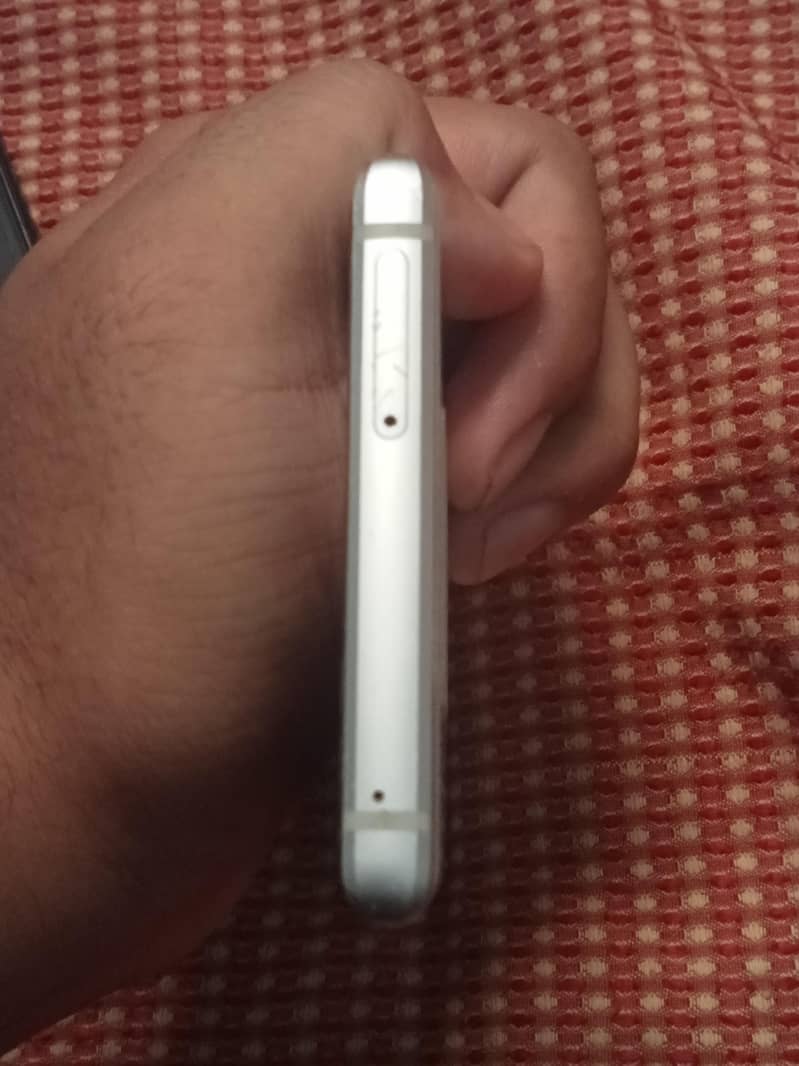Samsung Mobile Note 9 4