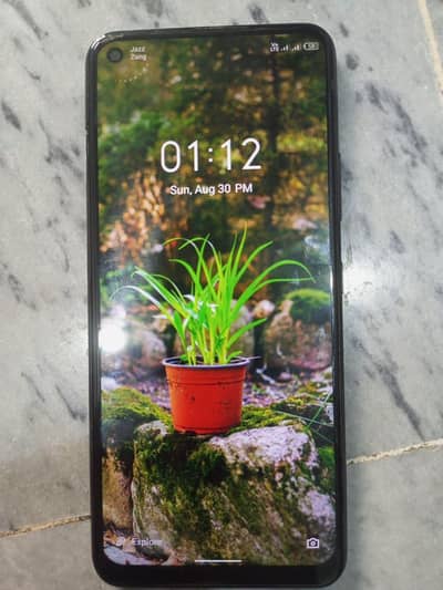 Infinix Hot 10 4/64 hai or Box, Charger, 4 Covers be sat hai
