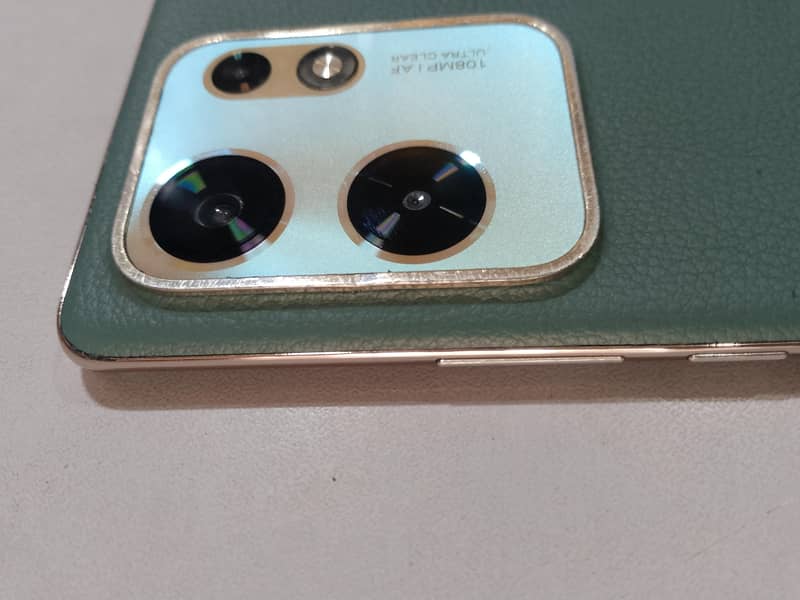 Infinix Zero 30 4