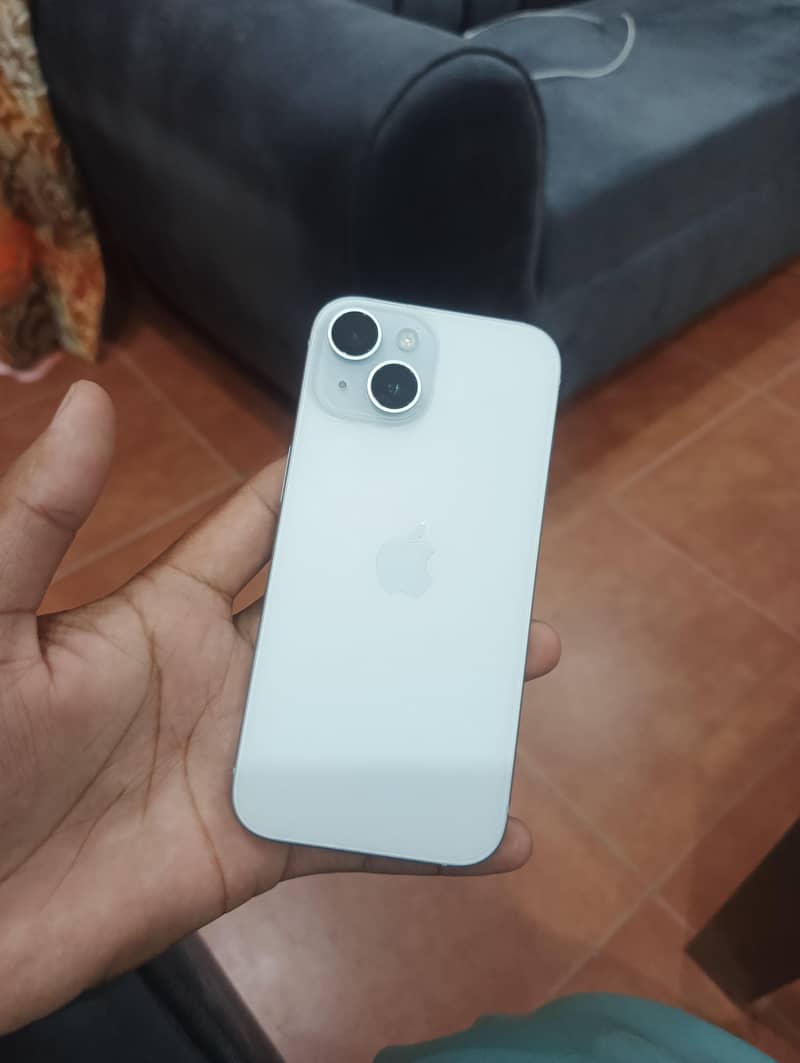 Apple iPhone 15 3