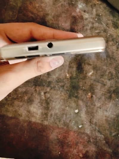QMobile i8i Pro