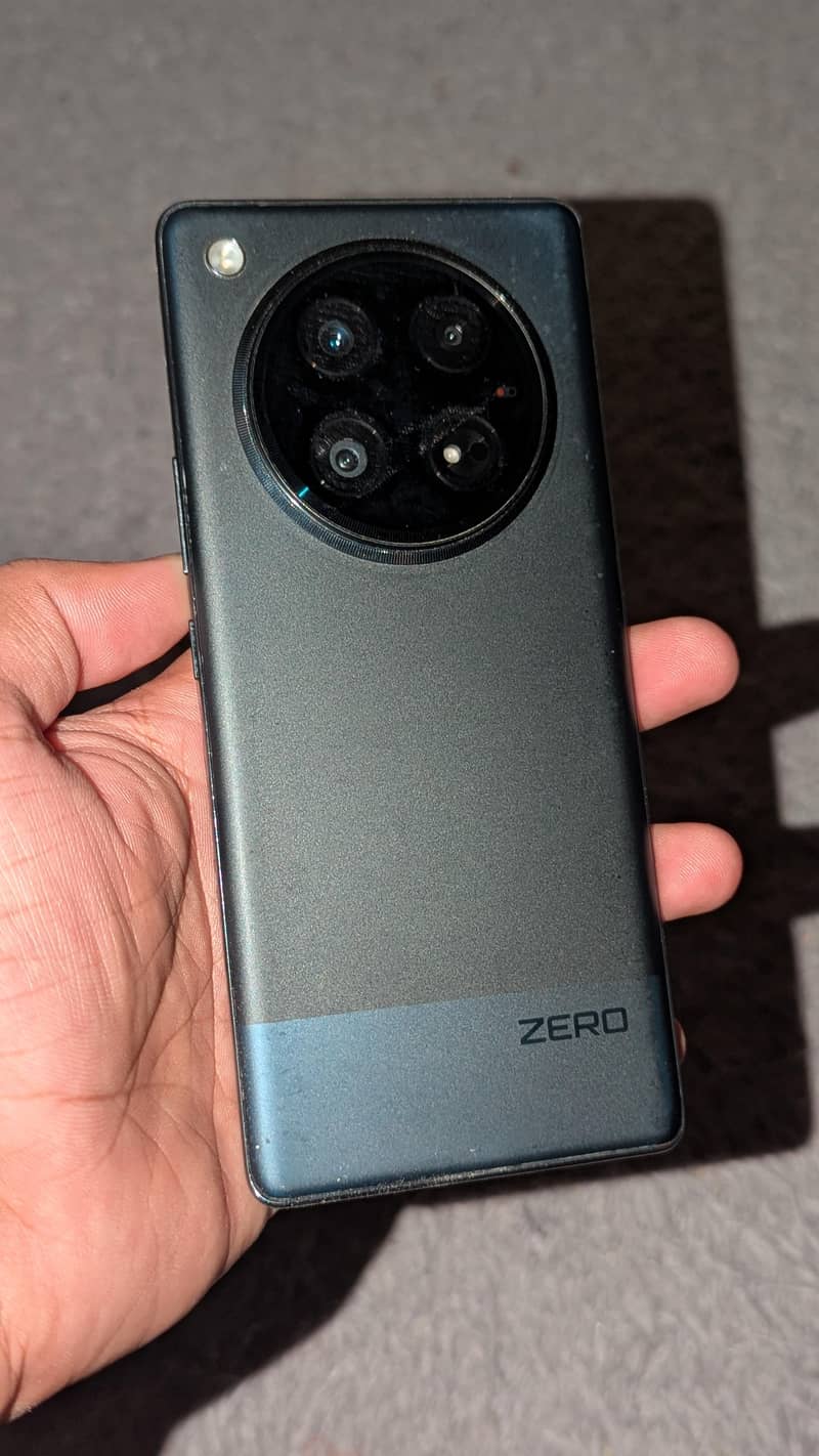 Infinix Zero 40 7