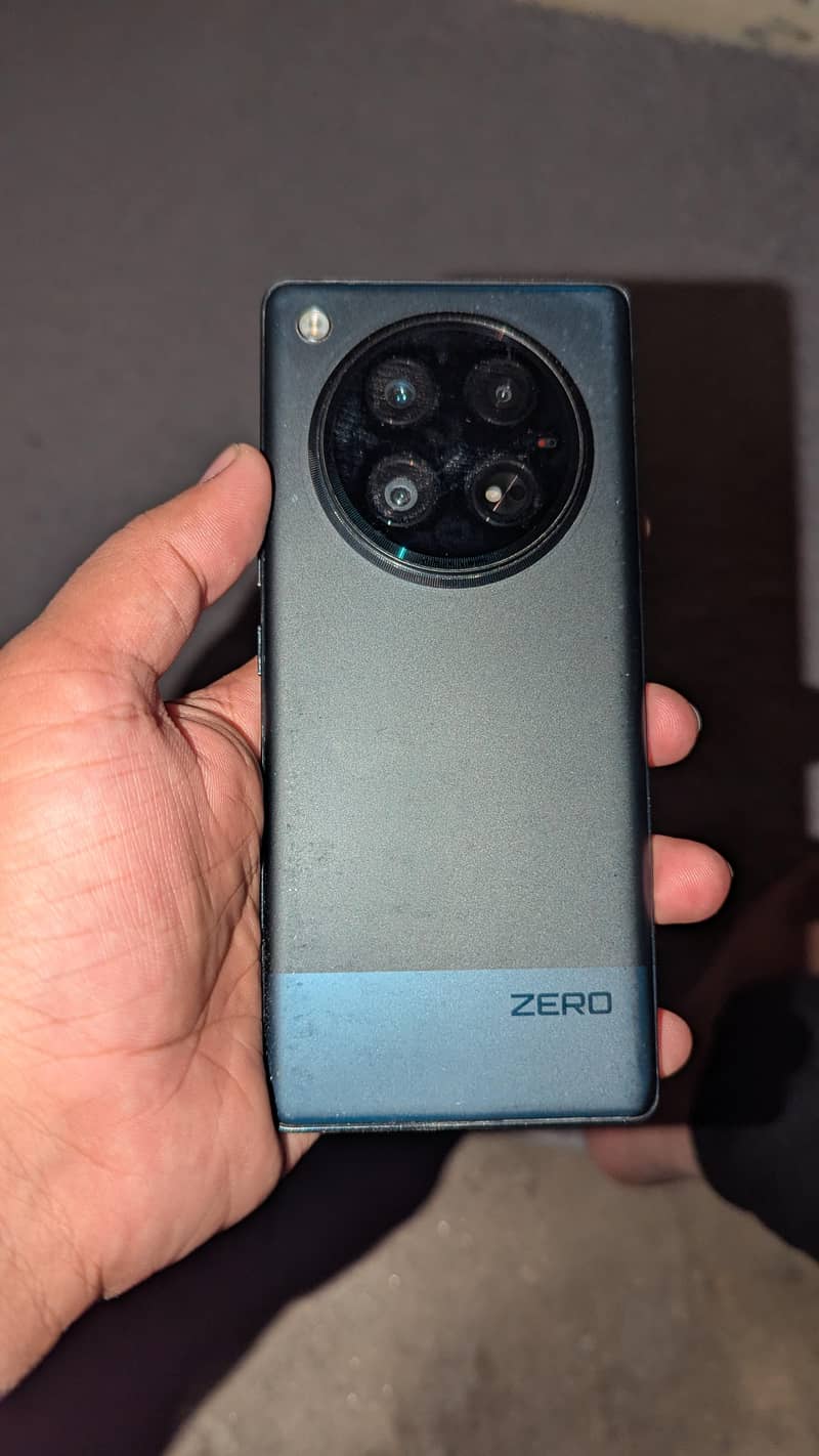 Infinix Zero 40 8