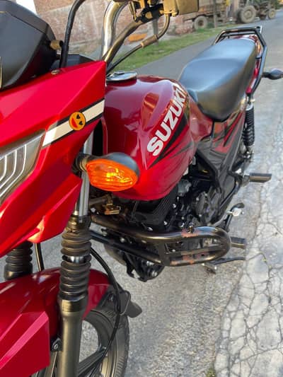 SUZUKI GR 150