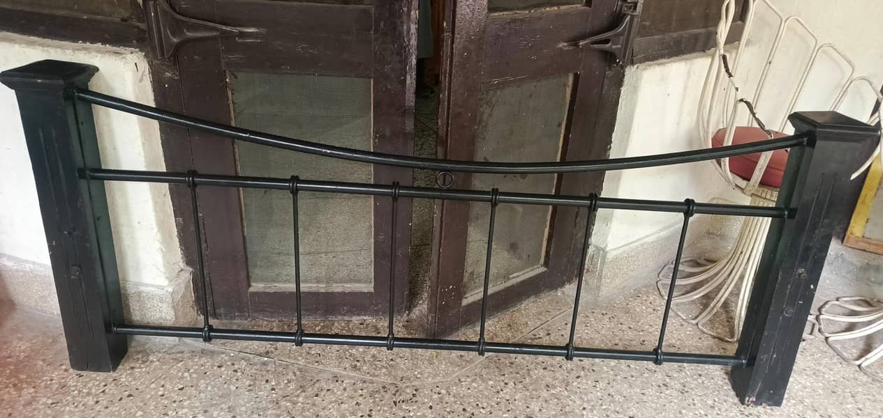 Iron bed 3