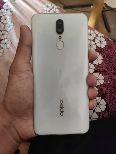 OPPO F11