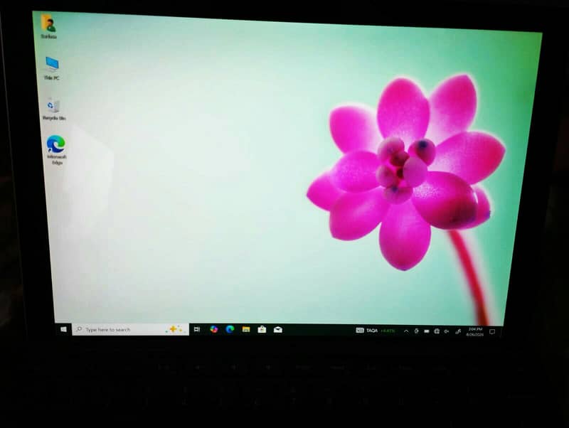 Microsoft/ Surface/ Pro 6/ 1