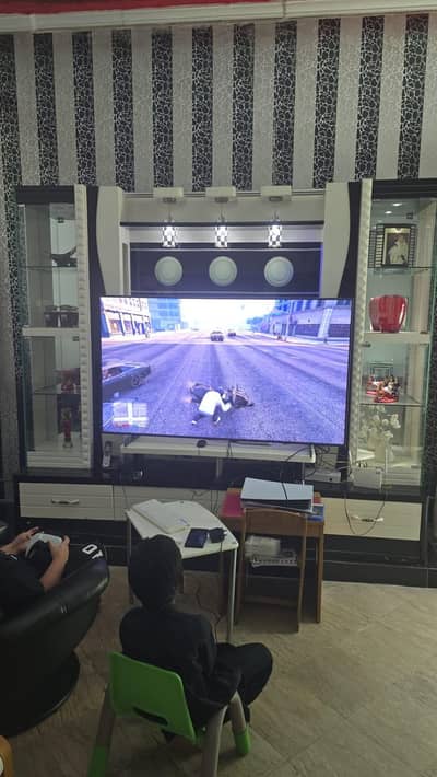 t. v trolly