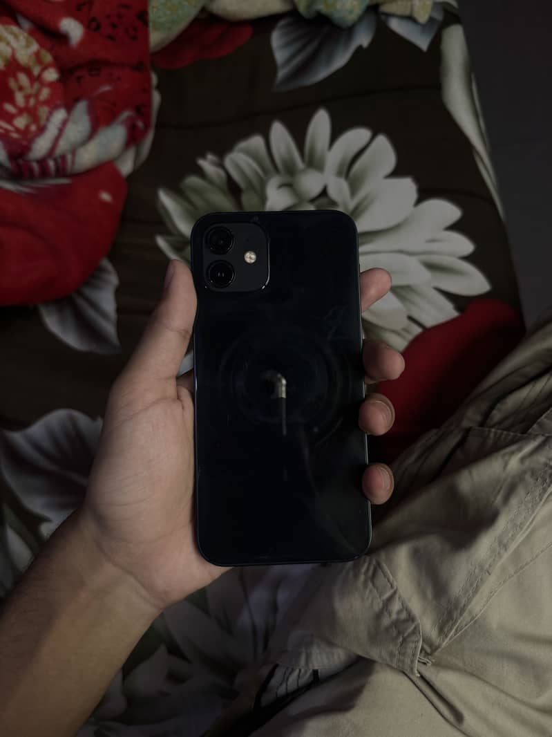 Apple iPhone 12 2
