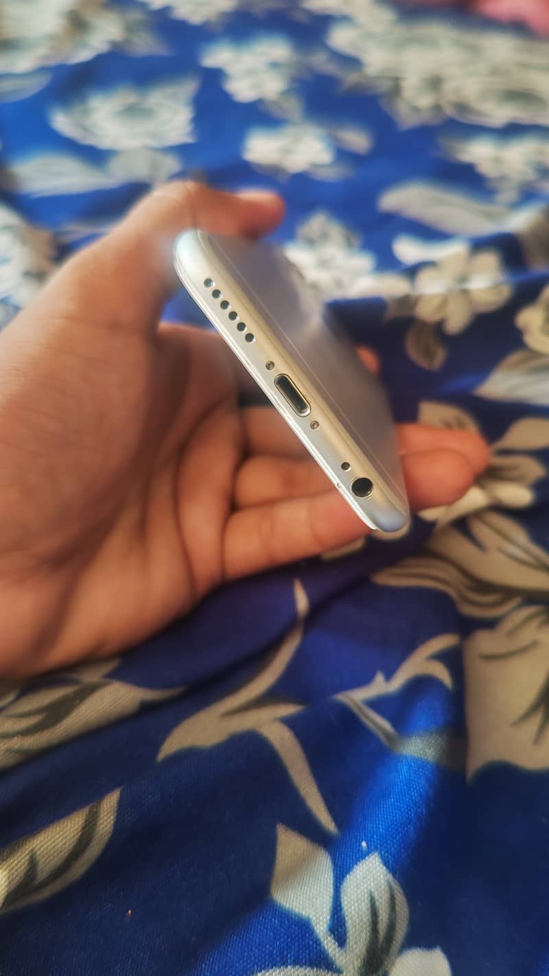 Apple iPhone 6 3