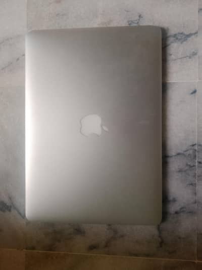 MacBook Air 2017  good condition