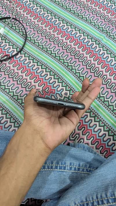 Apple iPhone 11