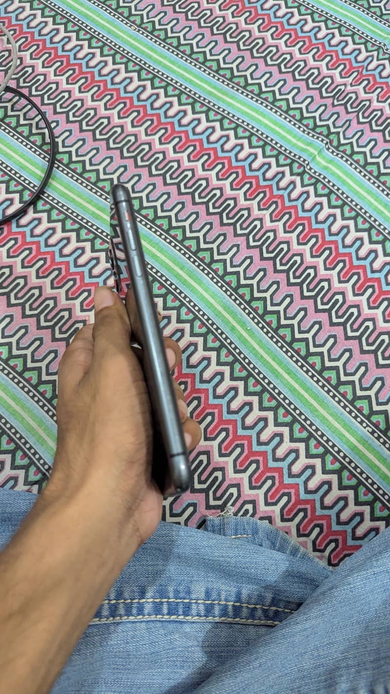 Apple iPhone 11 2