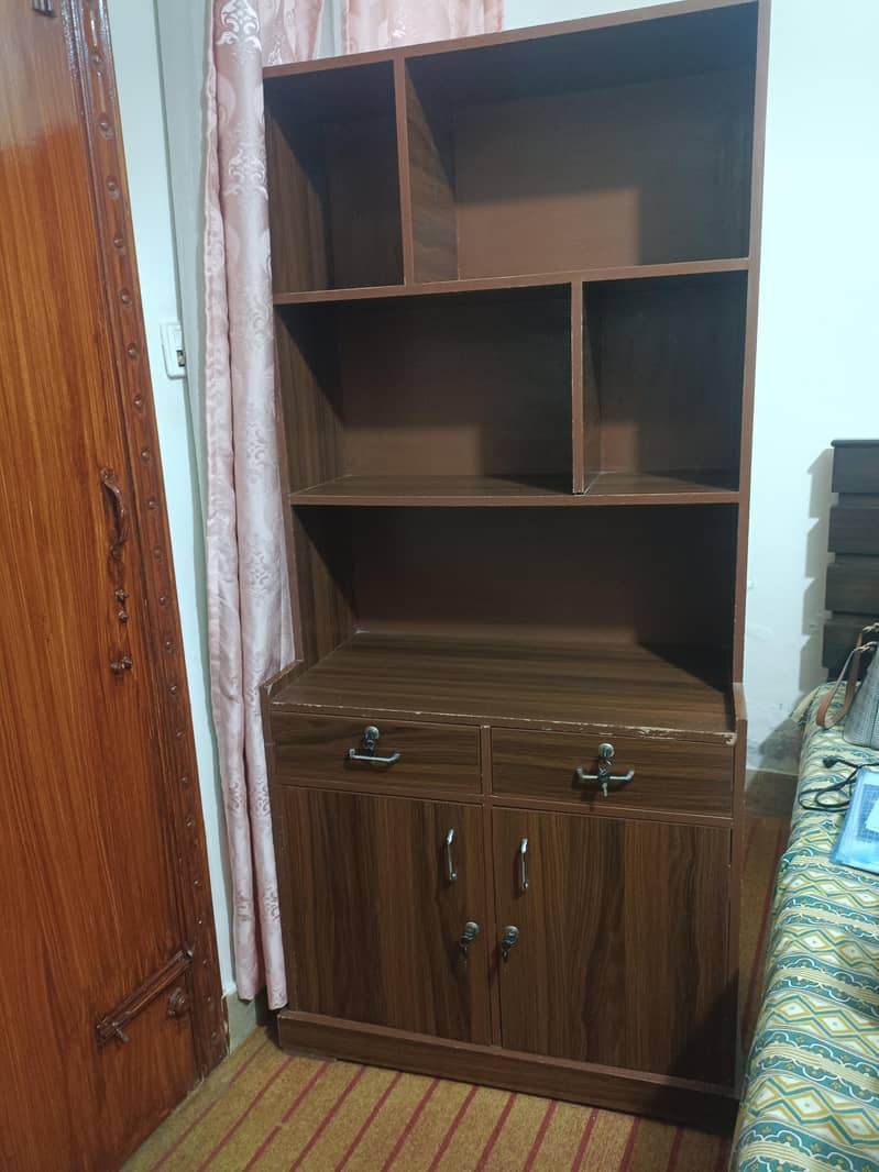 Book shelf 3