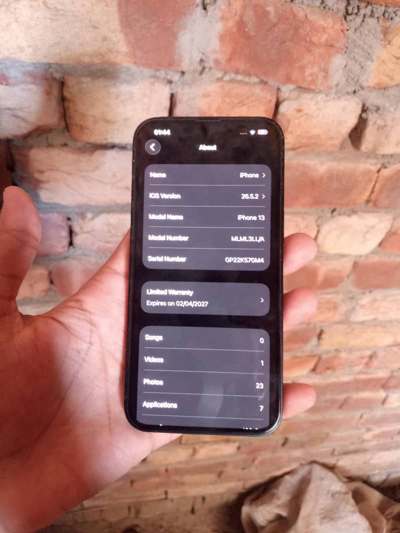 Apple iPhone 13 7