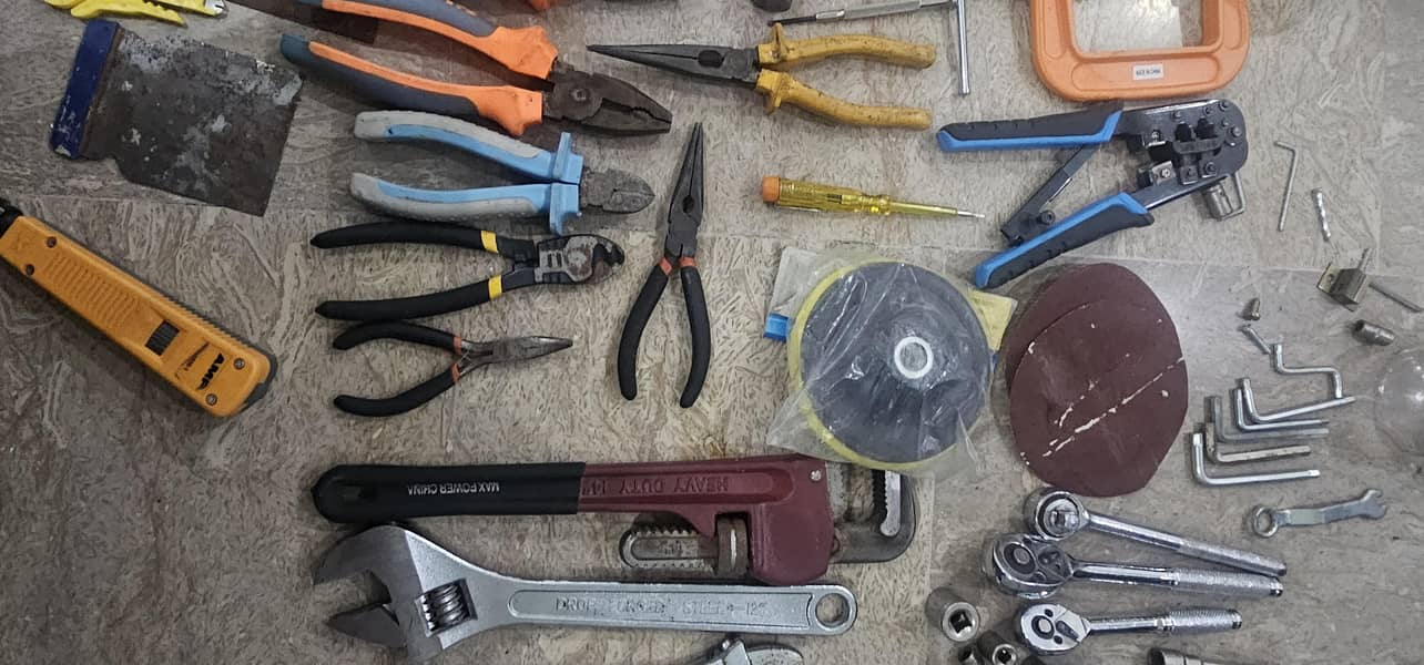 Plumbing  Electrical Tools | Wall Plug | Socket | Volt Meter 5