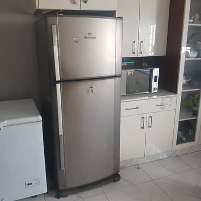 16 Cubic Feet Refrigerator for Sale