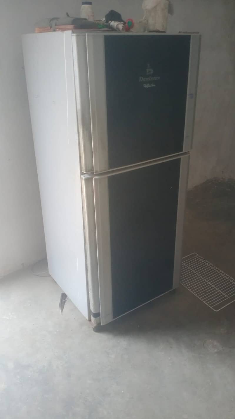 Dawlance Refrigerator 0
