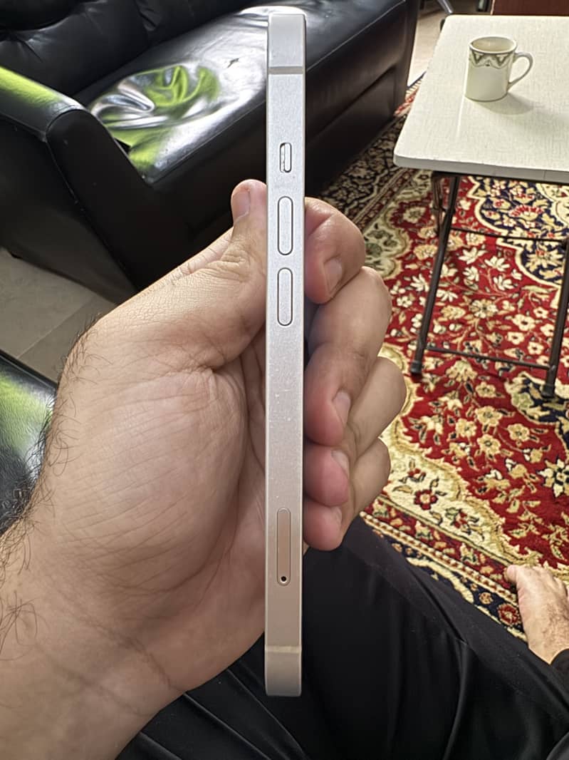 Apple iPhone 13 3
