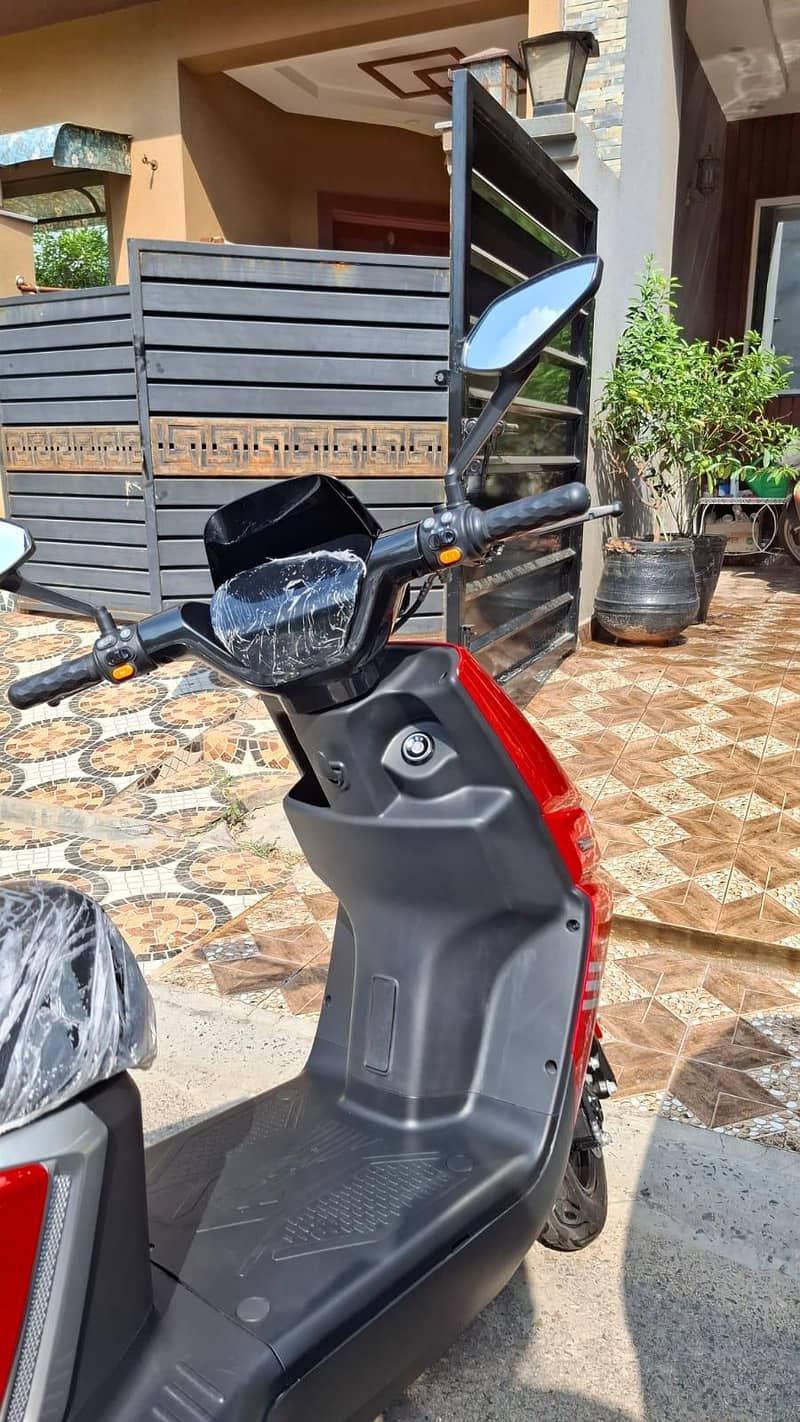 Revoo A12 3