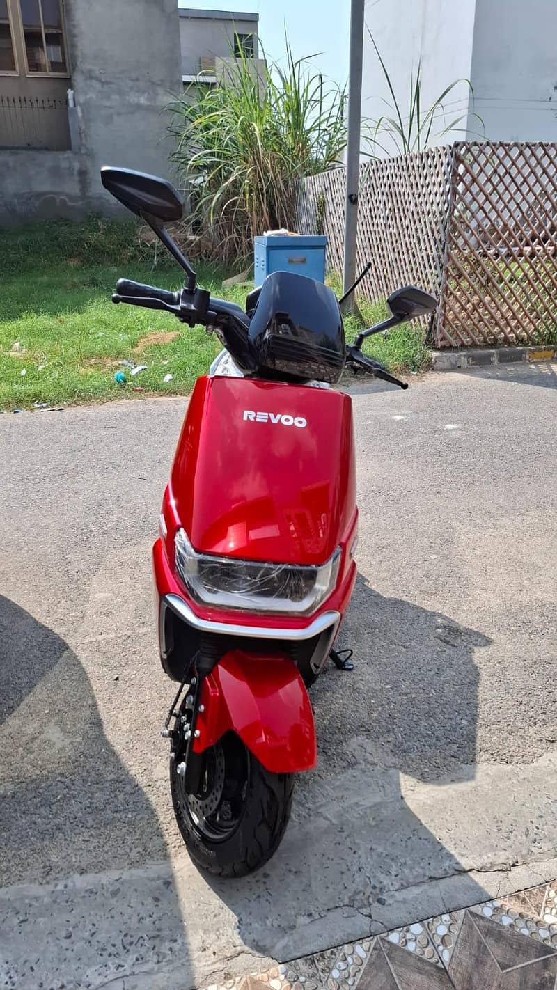 Revoo A12 8