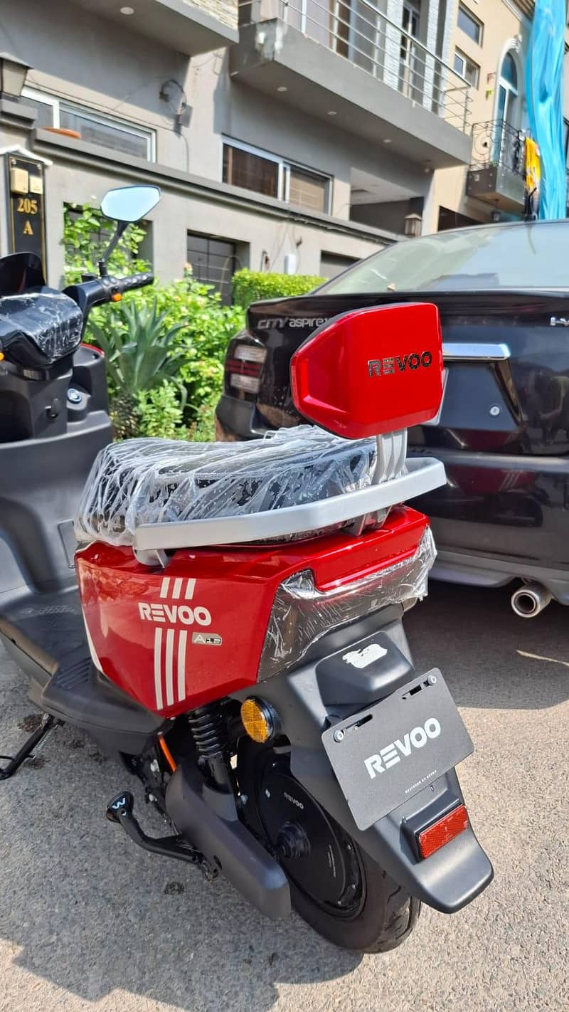 Revoo A12 9