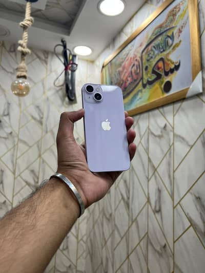 Apple iPhone 14