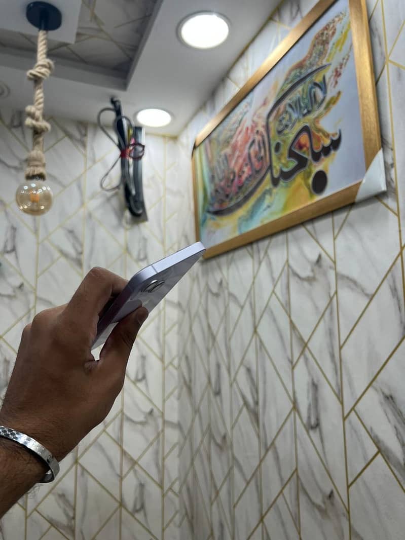 Apple iPhone 14 1