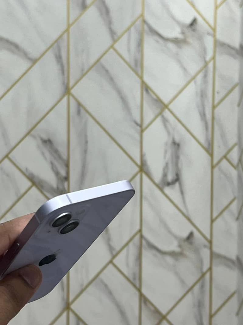 Apple iPhone 14 2