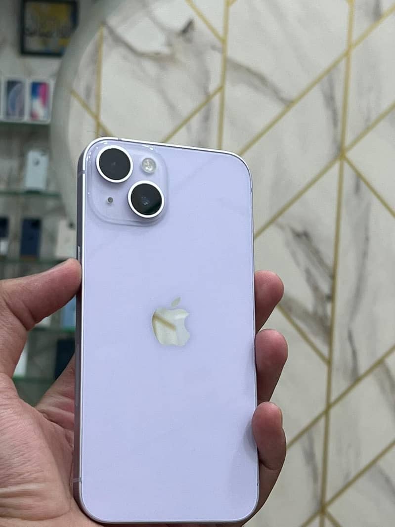 Apple iPhone 14 4