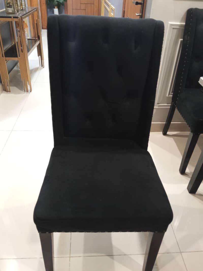 Dining table available. 3