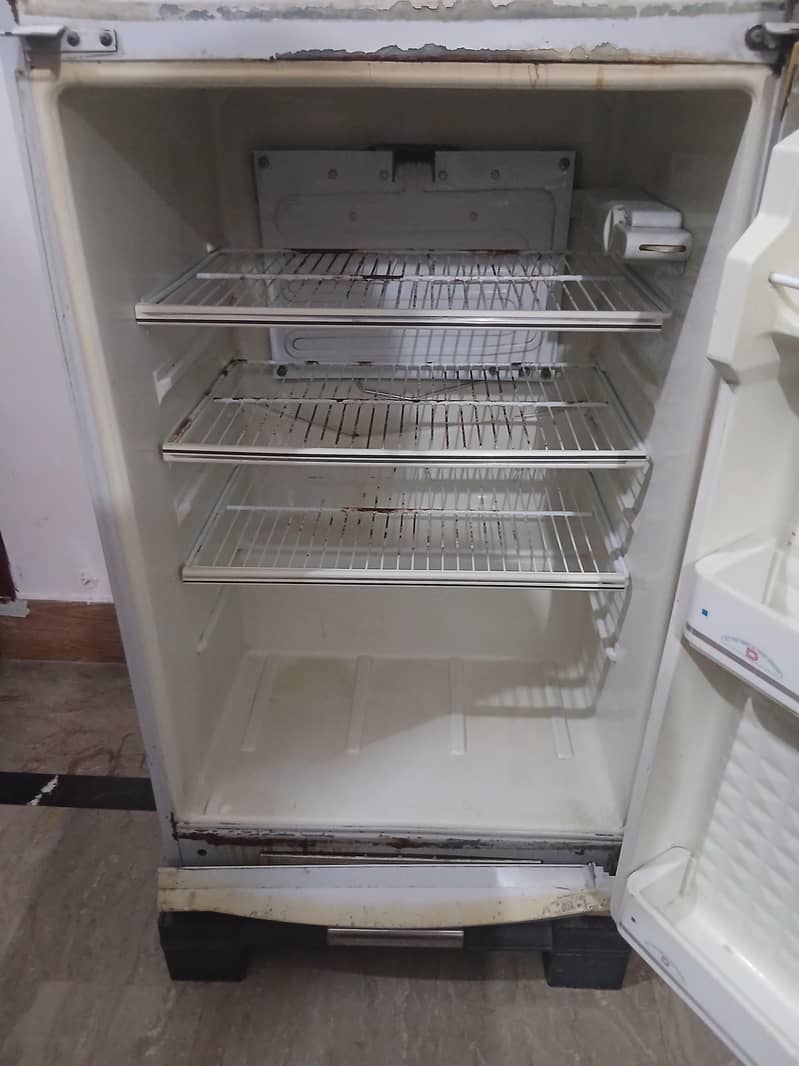 Refrigerator/ Fridge 3