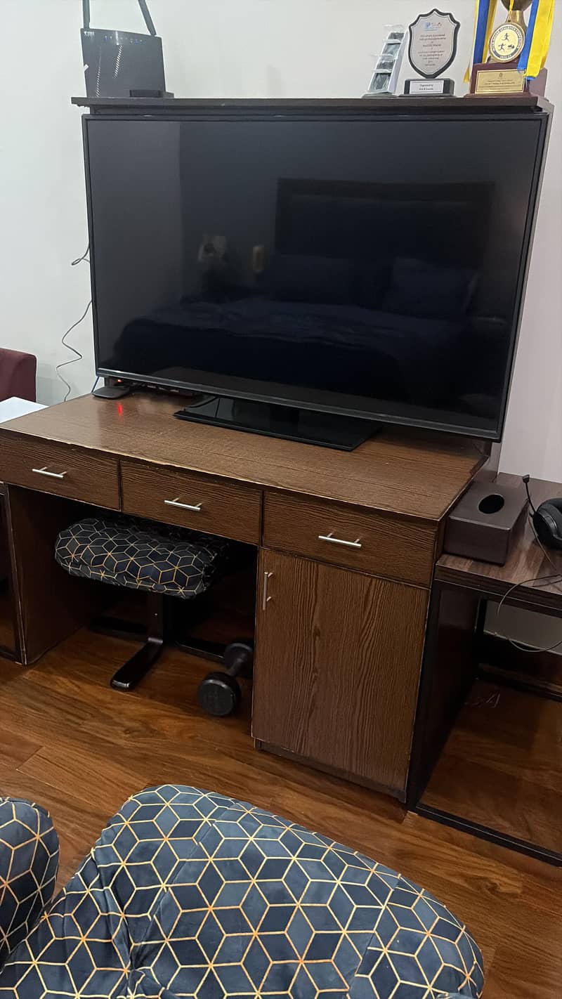 Study table or for LCD 1