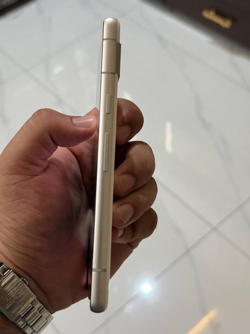 Google Pixel 7a 3