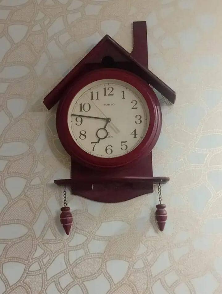 wooden wall clock 1