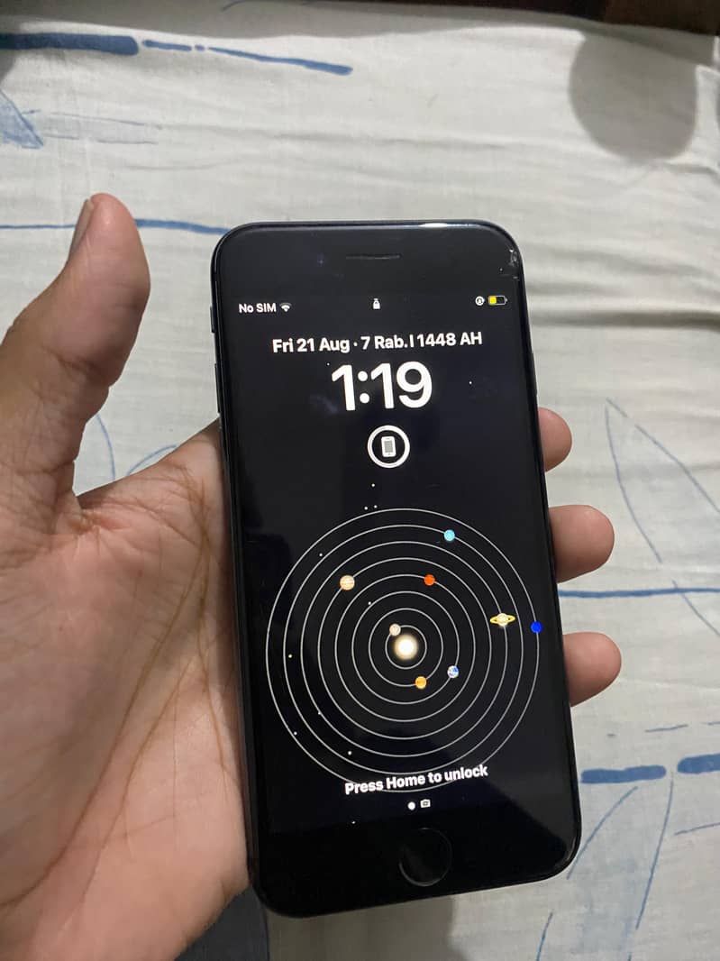 Apple iPhone 8 4