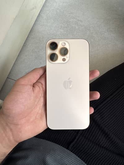 Apple iPhone 16 Pro Max