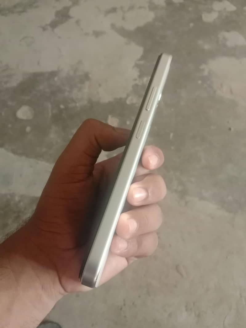 OPPO A6s 1