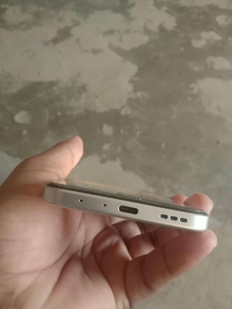 OPPO A6s 3