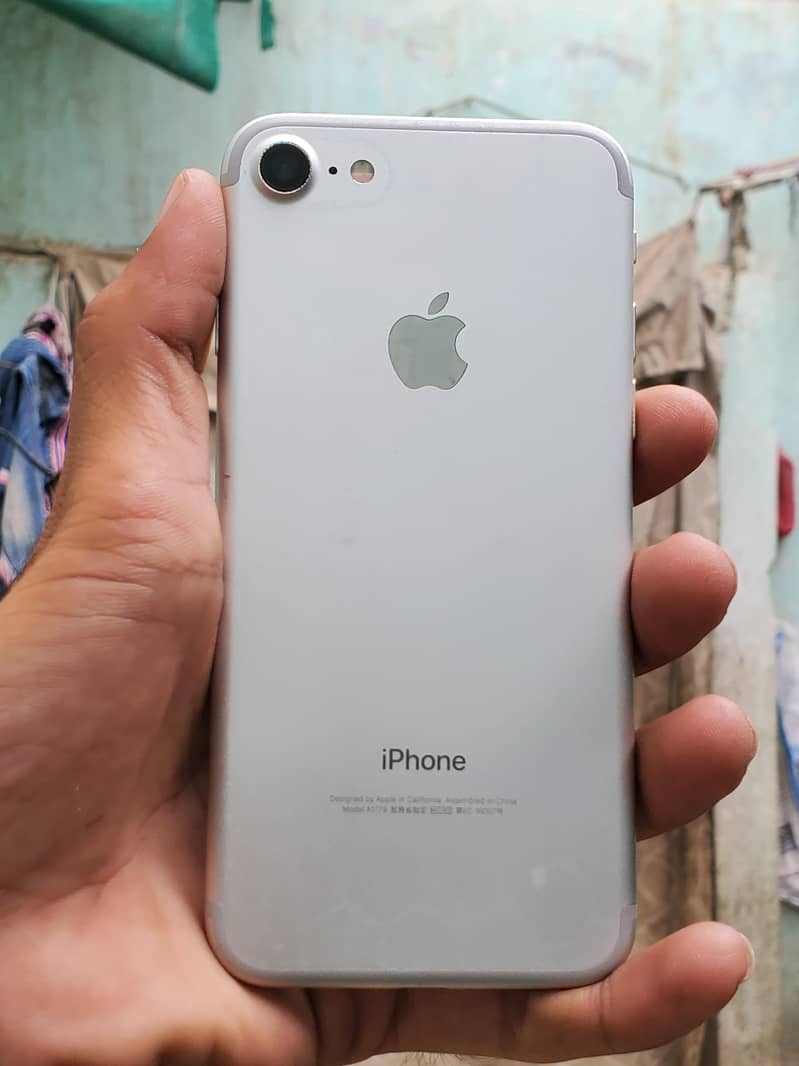 Apple iPhone 7 6