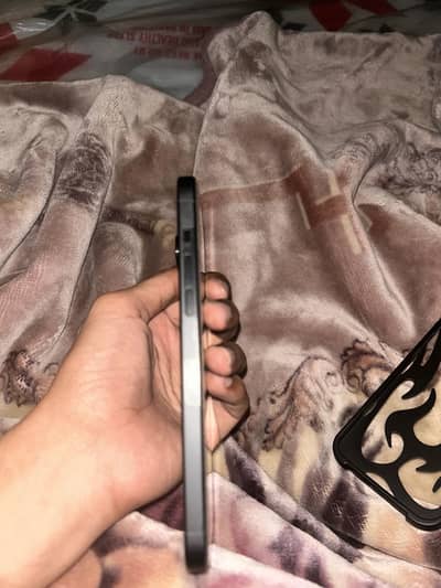 Apple iPhone 15 Pro Max LLA non pta black titanium .