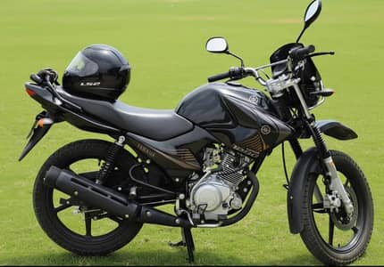 Yamaha YBR 125G – 2025 Model | Black | Only 2,200 KM Driven