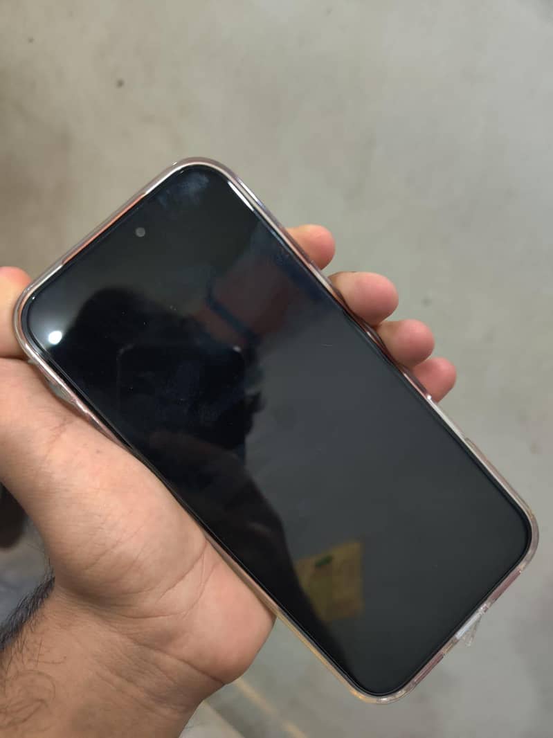 Apple iPhone 17 Pro Max 3