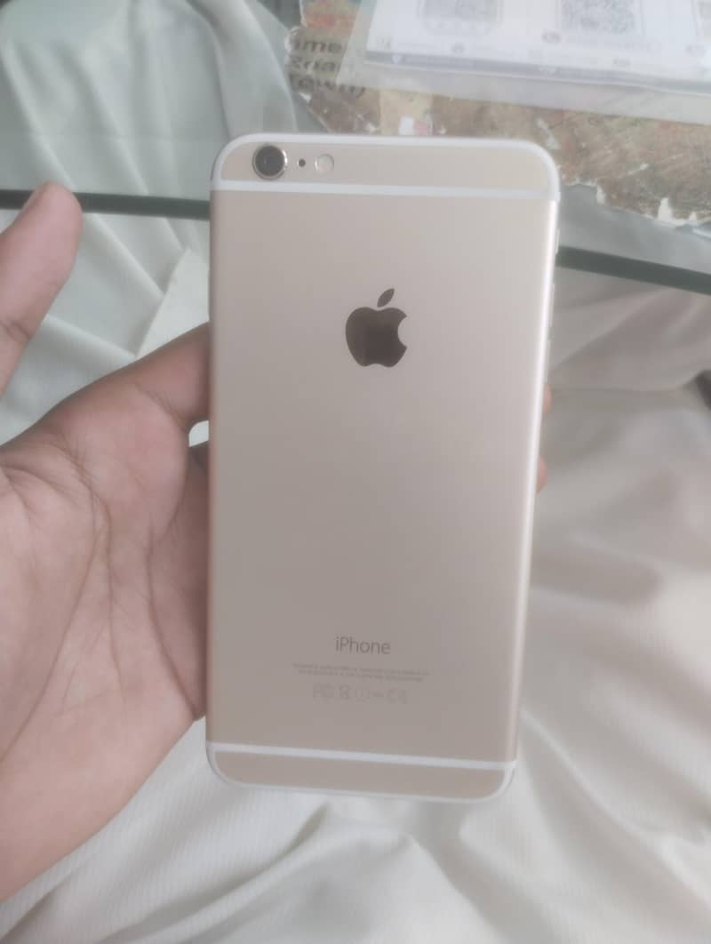 Apple iPhone 6 Plus 3