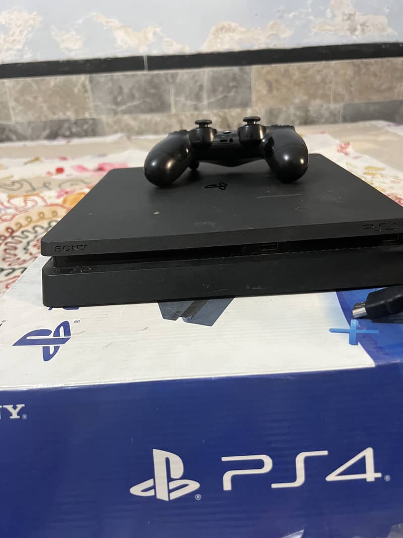 PS4 slim 2