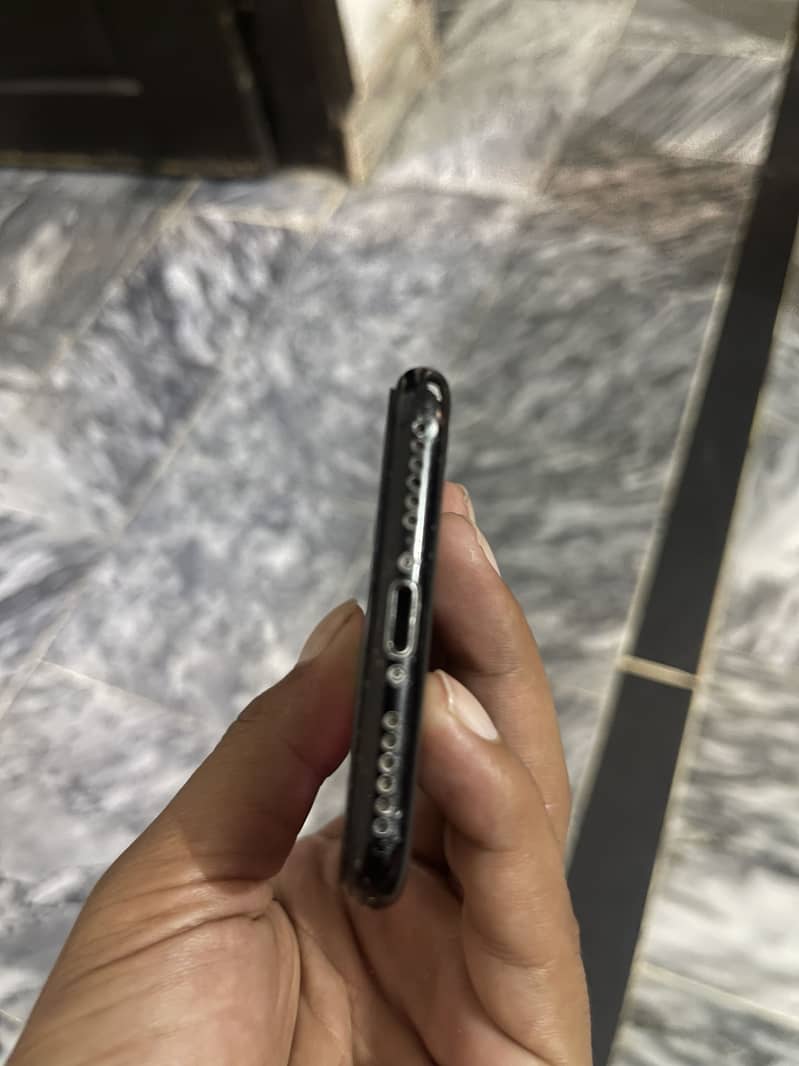 Apple iPhone 7 4