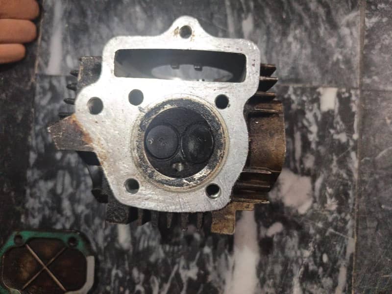engine head 8