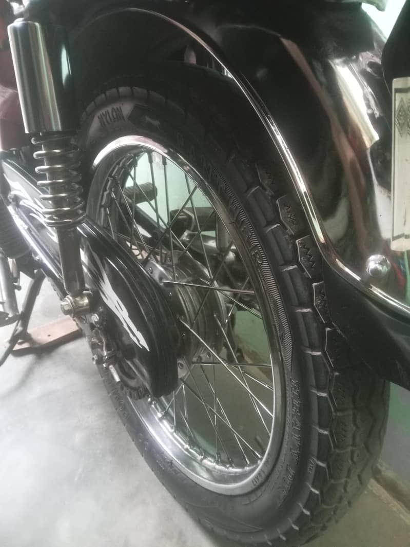 Unique 125 5