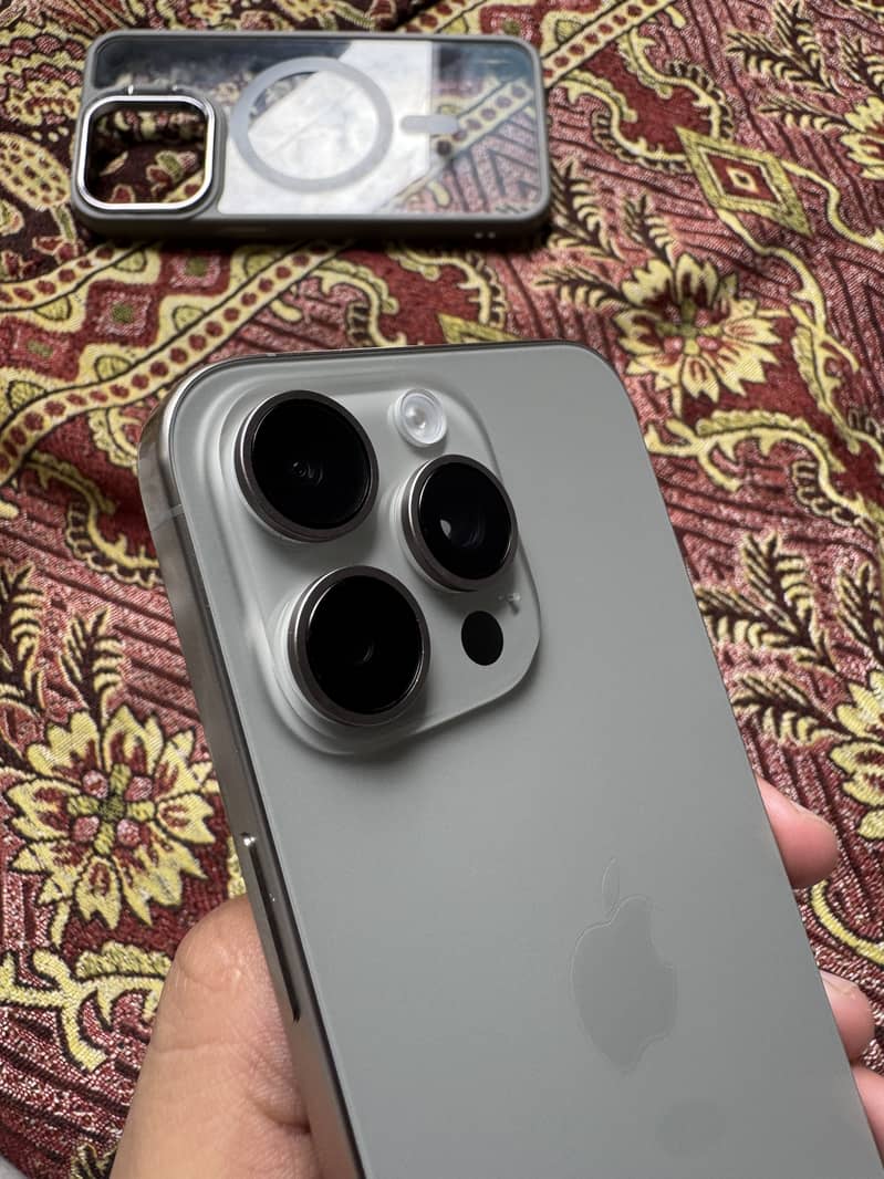 iPhone 15 Pro Max (MDM) 6